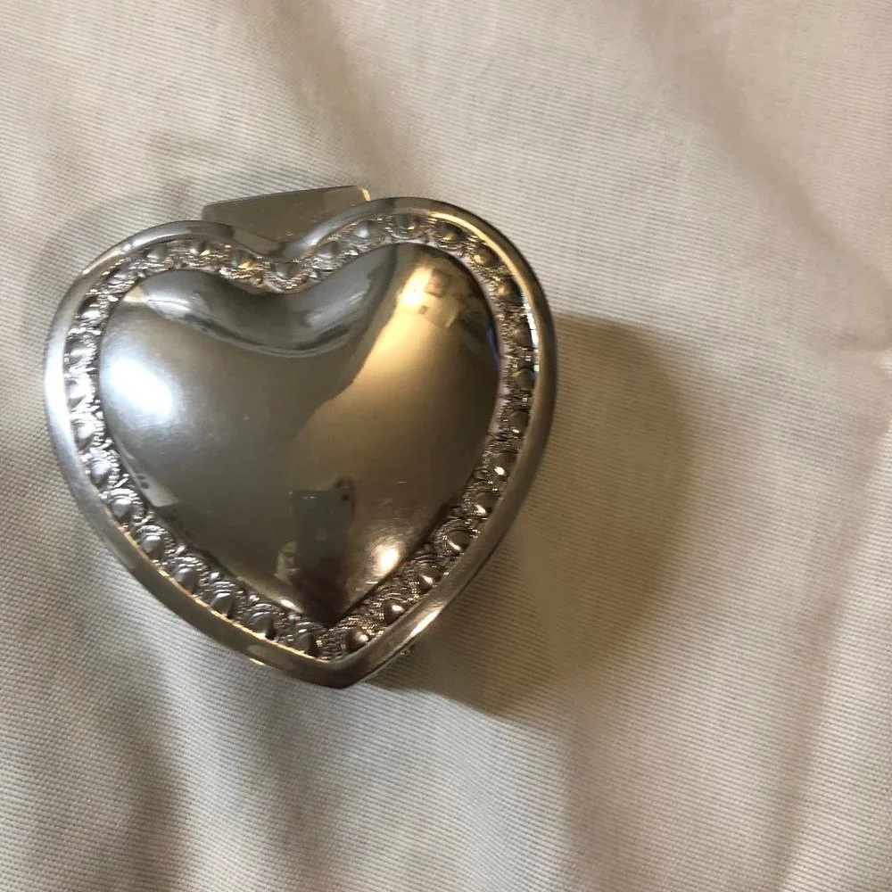 VINTAGE ESTATE FIND, SILVER PLATE HEART 3.5